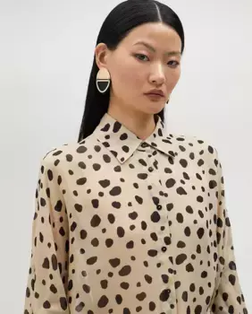 Женская струящаяся рубашка с длинным рукавом Lola Casademunt, цвет Crudo