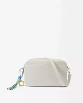 Женская сумка через плечо с несколькими отделениями и гладкой застежкой-молнией с подвеской Parfois, белый