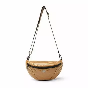 Женская сумка The Little Runaway из верблюжьей кожи THINK ROYLN, цвет camel patent