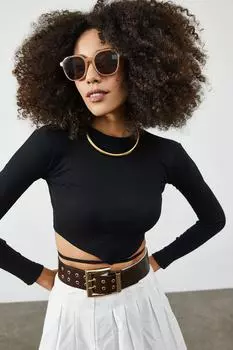 Женская укороченная блузка на бретельках черного цвета с детальной окантовкой XHAN, черный