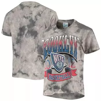 Женская укороченная футболка белого/черного цвета Brooklyn Nets 2021/22 City Edition Vintage Tie Dye '47