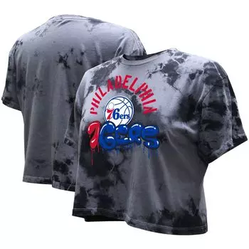 Женская укороченная футболка Stadium Essentials Charcoal Philadelphia 76ers Street Art Dark Crystal
