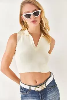 Женская укороченная трикотажная блузка без рукавов с воротником поло цвета экрю Olalook