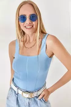 Женская укороченная трикотажная блузка с корсетом голубого цвета Olalook, бежевый