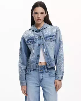 Женская вышитая джинсовая куртка с капюшоном Desigual, синий