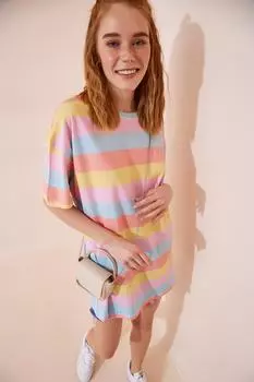 Женская желто-розовая футболка оверсайз в длинную полоску Happiness stanbul, желтый