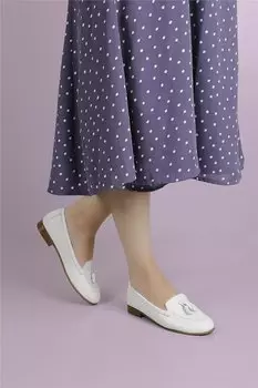 Женские балетки из натуральной кожи с круглым носком, на плоской подошве, с кисточками, 24259 GNDER(R), белый