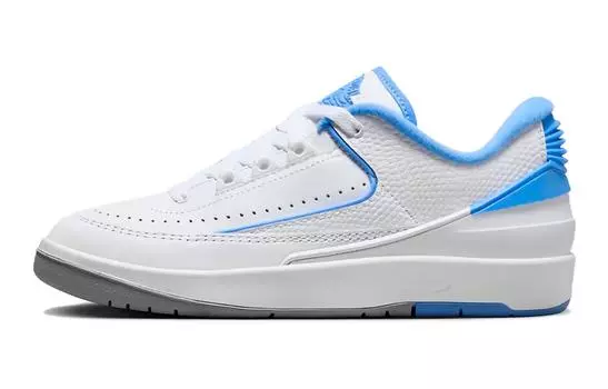Кроссовки Jordan Air Jordan 2 Vintage Basketball Female, белый/голубой