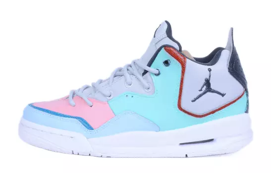 Женские баскетбольные кроссовки Jordan Courtside 23 Vintage, Light Blue