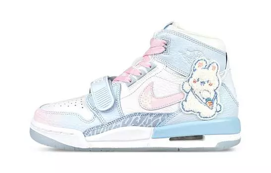Женские баскетбольные кроссовки Jordan Legacy 312 Vintage, White