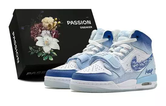 Женские баскетбольные кроссовки Jordan Legacy 312 Vintage, Light Blue