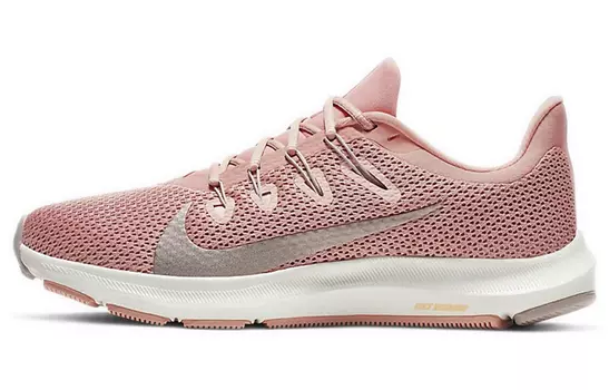 Женские беговые кроссовки Nike Quest 2