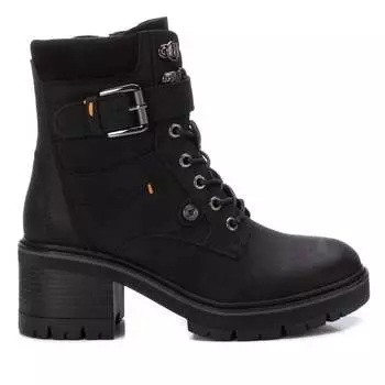 Женские боевые ботинки черного цвета Xti