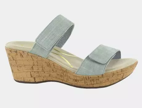 Женские босоножки Caveran Wedge Sandal в бирюзовом цвете NAOT