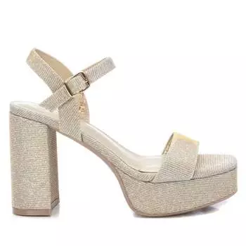 Женские босоножки на каблуке и платформе в золотом цвете Xti