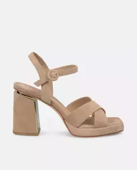 Женские босоножки на каблуке с перекрещенными ремешками и застежкой на пряжке Alma en Pena, цвет Marrn claro