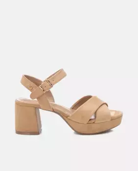 Женские босоножки на каблуке с застежкой на пряжке Xti, бежевый