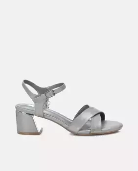 Женские босоножки на каблуке с застежкой-пряжкой Xti, серый