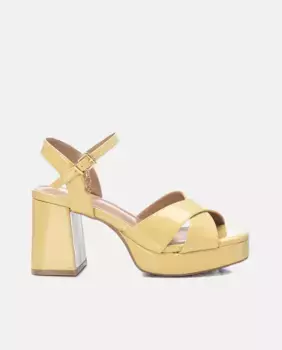 Женские босоножки на каблуке с застежкой-пряжкой Xti, жёлтый