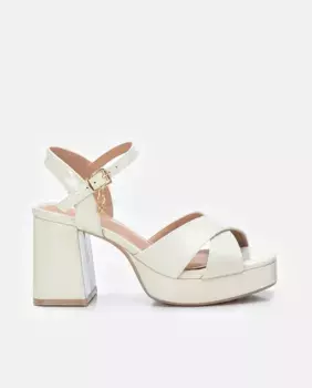 Женские босоножки на каблуке с застежкой-пряжкой Xti, белый