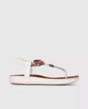 Женские босоножки на плоской подошве с круглым носком и эластичной застежкой Chika10, белый