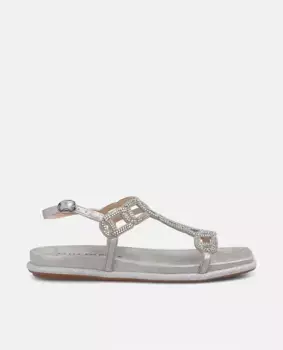 Женские босоножки на плоской подошве со стразами на подъеме подъема и застежке с пряжкой Alma en Pena, серебряный