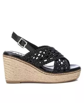 Женские босоножки на среднем каблуке XTI, черный