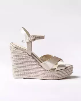 Женские босоножки на танкетке из блестящей ткани с пряжкой Toni Pons, розовый