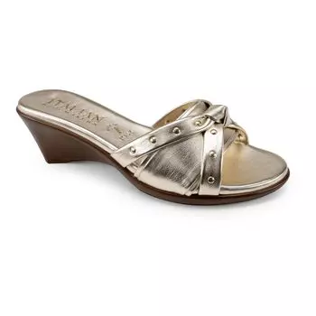 Женские босоножки на танкетке от итальянских сапожников Avra Italian Shoemakers