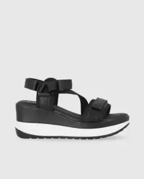 Женские босоножки на танкетке с асимметричным вырезом и застежкой на липучке Chika10, черный