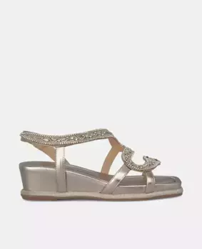 Женские босоножки на танкетке с квадратным носком и змеей со стразами Alma en Pena, коричневый