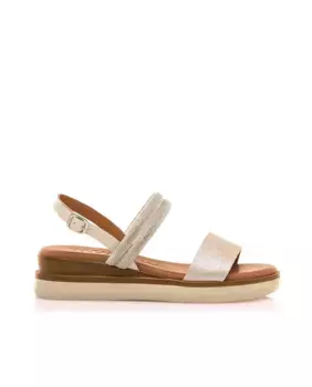 Женские босоножки на танкетке с металлической деталью Mustang, серебряный