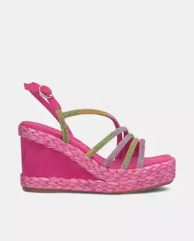 Женские босоножки на танкетке с плетением и стразовыми ремешками Alma en Pena, фуксия