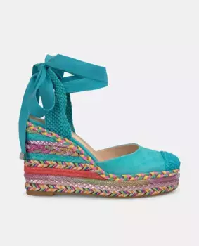 Женские босоножки на танкетке с плетеными ремешками и деталями со стразами Alma en Pena, бирюзовый