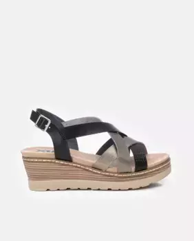 Женские босоножки на танкетке с застежкой на пряжке Xti, серый