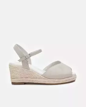 Женские босоножки на танкетке с застежкой на пряжке Xti, белый