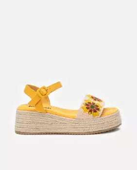 Женские босоножки на танкетке с застежкой-пряжкой Refresh, желтый