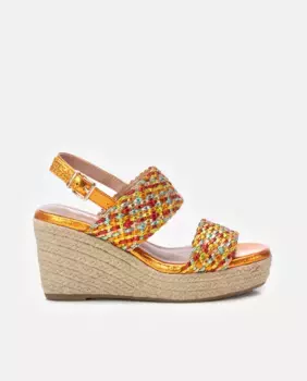 Женские босоножки на танкетке с застежкой-пряжкой Xti, оранжевый