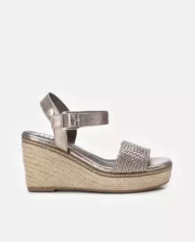 Женские босоножки на танкетке с застежкой-пряжкой Xti, серый