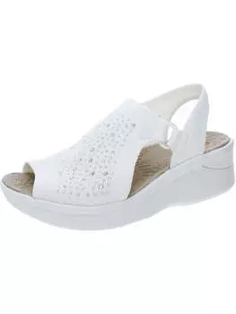 Женские босоножки на танкетке Star Bright с металлическим декором Bzees, белый