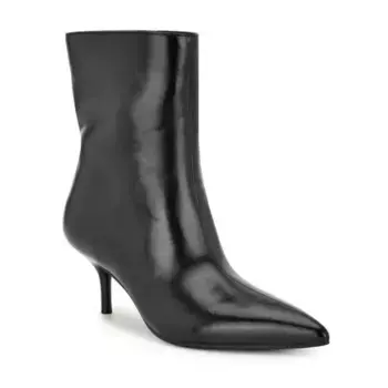 Женские ботильоны Charma с острым носом и небольшим каблуком Nine West, цвет black patent