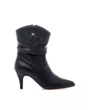 Женские ботильоны на мятом голенище и тонком каблуке Mustang, черный