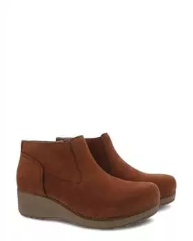 Женские ботинки Charlene Milled Nubuck Wedge Boot In Ginger dansko