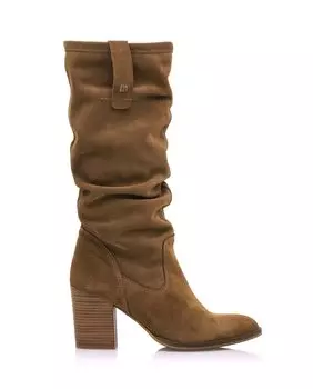 Женские ботинки на высоком каблуке из коричневой замши и мятой голенище Mustang, коричневый