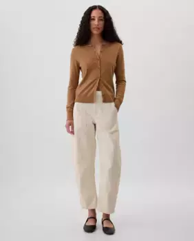 Женские брюки чинос Gap, бежевый