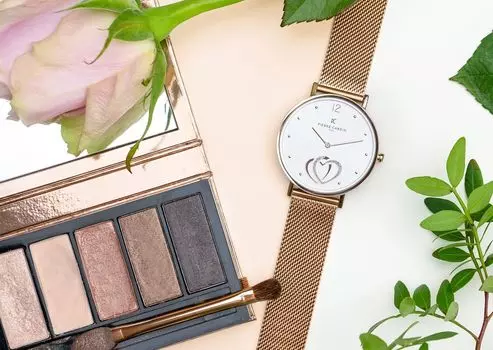 Женские часы из розового золота Pierre Cardin