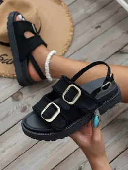 Женские черные джинсовые босоножки с бахромой, пряжками и толстой подошвой. Черные женские босоножки на платформе на танкетке, черный