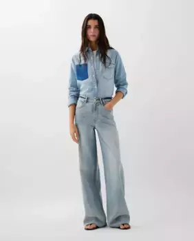 Женские джинсы-бойфренды с застежкой на стразы Scalpers, светло-голубой