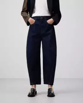 Женские джинсы прямого кроя из денима и хлопка, фасон «морковка» Adolfo Dominguez, синий