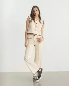 Женские джинсы с высокой талией, прямым низом и контрастной вышивкой на передних карманах Noon, серый